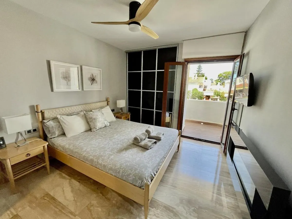 Vila Casa Aisea Caleta De Velez